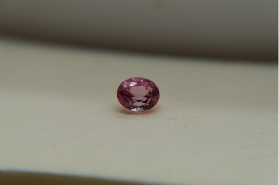 Pastel Pink Sapphire - 0.95 ct - Oval Antique Cut - IGL Certified - Eye Clean