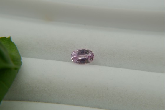 1.35 ct Pastel Pink Sapphire - Oval Antique Cut - IGL Certified - Unheated -