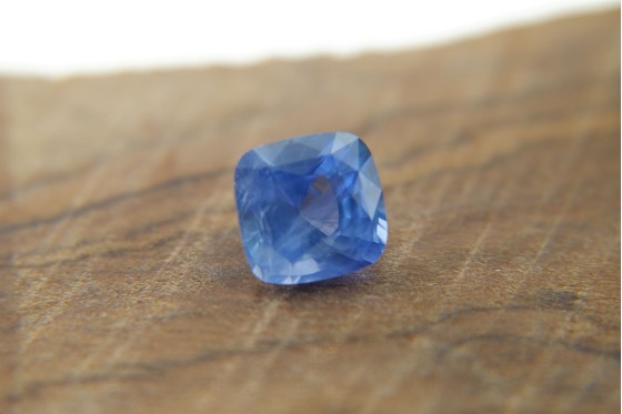 Unheated Velvet Blue Sapphire - 4.55 ct - Antique Cushion Cut - IGL Certified