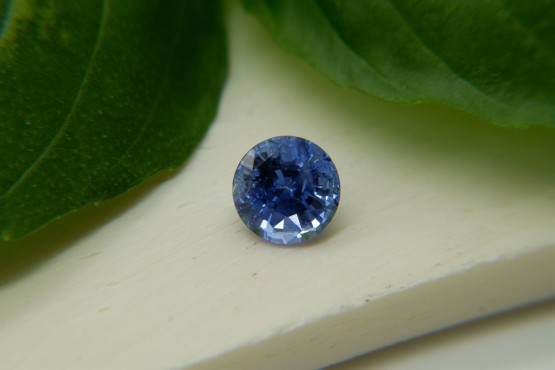 Cornflower Blue Sapphire - 2.05 ct - AGL Certified - Slightly Included