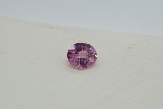 1.038 ct - AGL Certified - Vivid Padparadscha Sapphire - Oval Cut - Low Heat