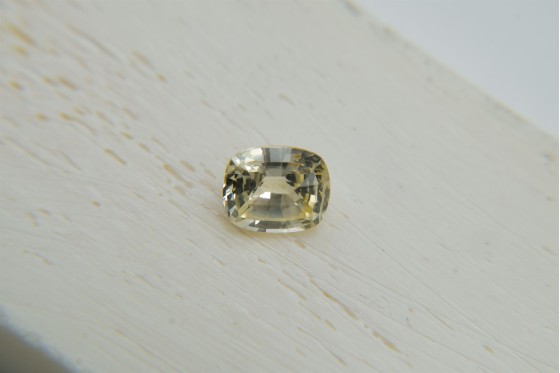 Vivid Pastel Yellow Sapphire - 1.55 ct - Unheated - Rectangular Cushion Cut