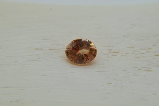 Premium - Pink-Orange Padparadscha Sapphire - 1.387 ct - IGL Certified