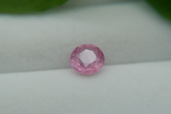 Neon Pink Mahenge Spinel - 1.5 ct - Round Cut - IGL Certified - Unheated