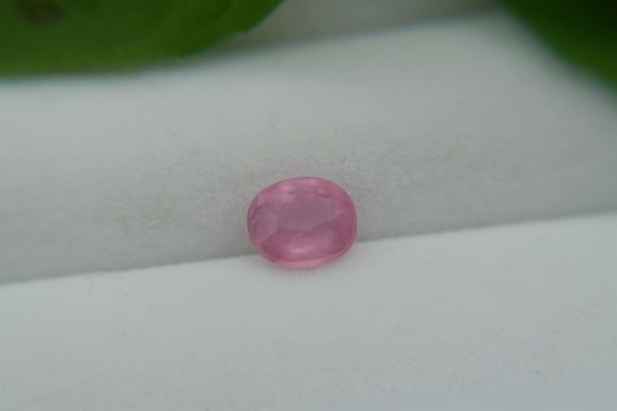 Neon Pink Mahenge Spinel - 1.25 ct - Oval Cut - IGL Certified - Unheated