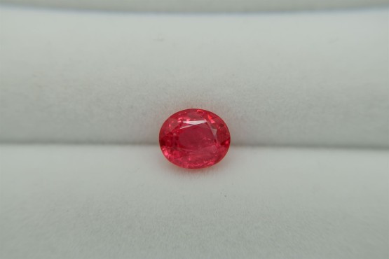 Neon Orangish-Red Mahenge Spinel - 1.581 ct - AGL Certified - Oval Cut