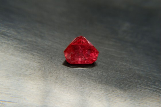 Neon Red Mahenge Spinel - 1.45 ct - Handcrafted Triangular Cut - Untreated