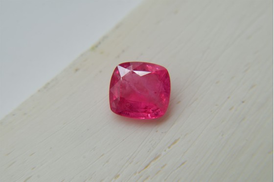 Neon Hot Pink Mahenge Spinel - 2.383 ct - AGL Certified - Unheated - Rectangular Cut