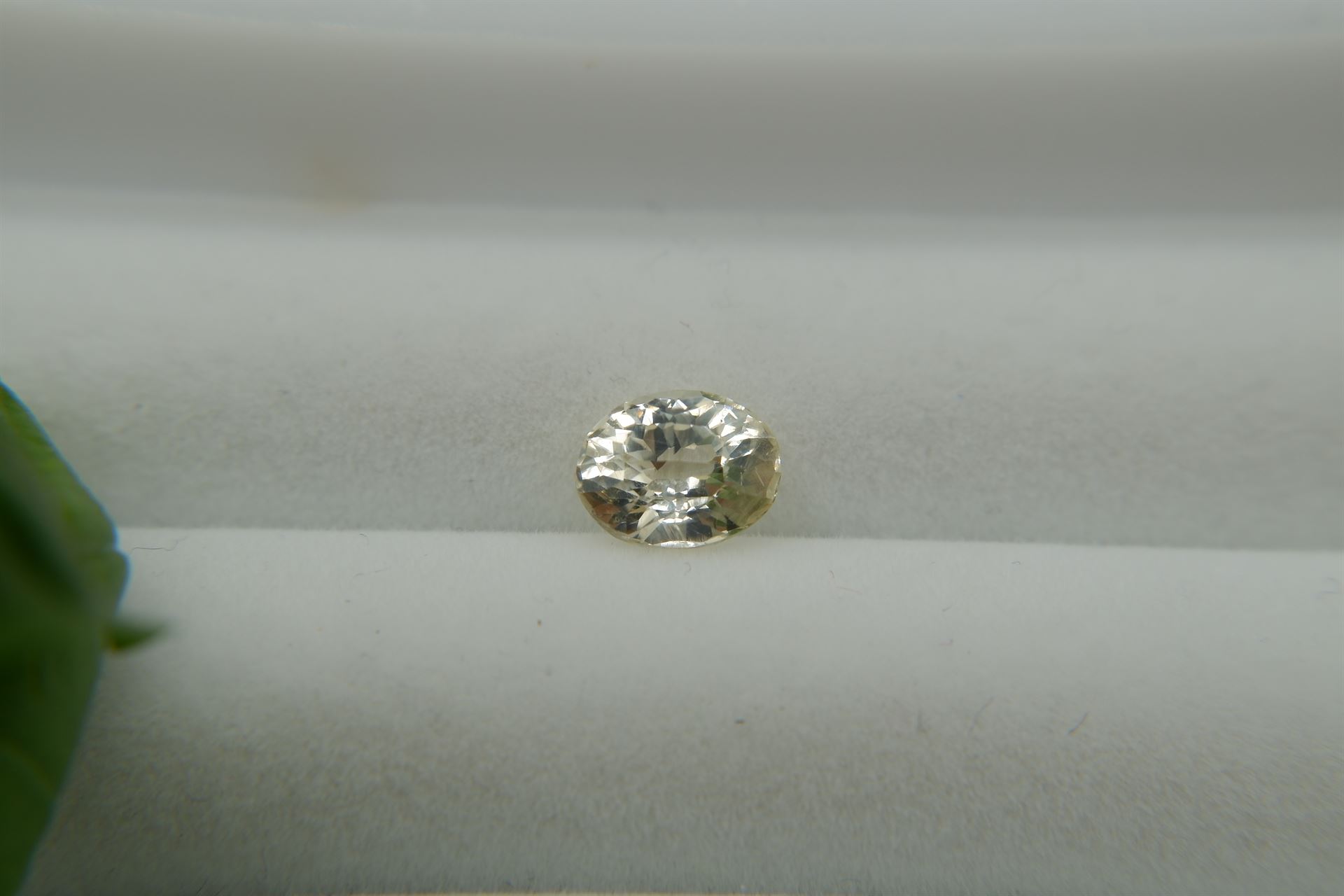 Vivid Pastel Yellow Sapphire - 1.65 ct - Unheated - Oval Cut - IGL Certified