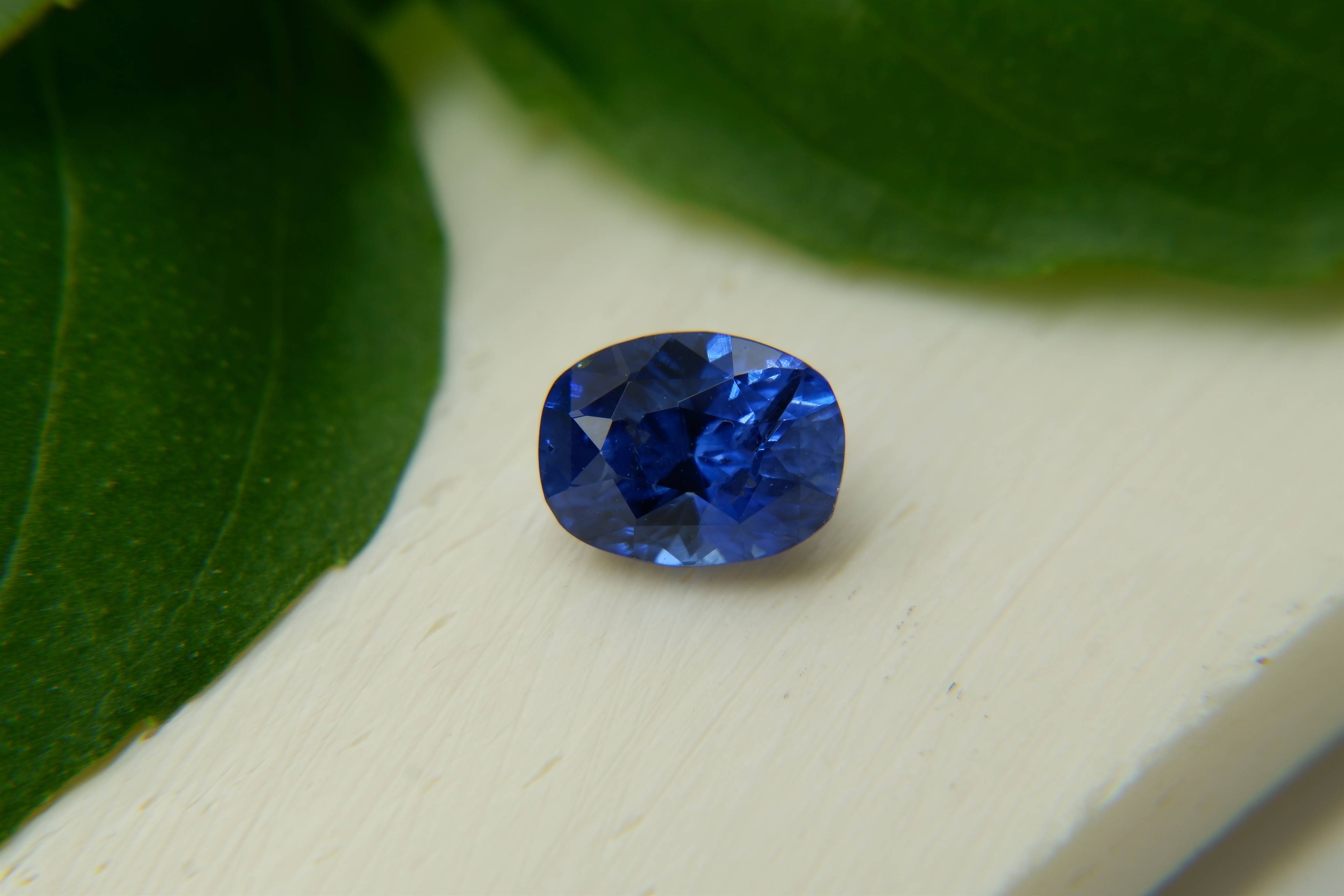 AGL Certified - 2.082 ct Cornflower Blue Sapphire - Cushion Cut - Low Heat