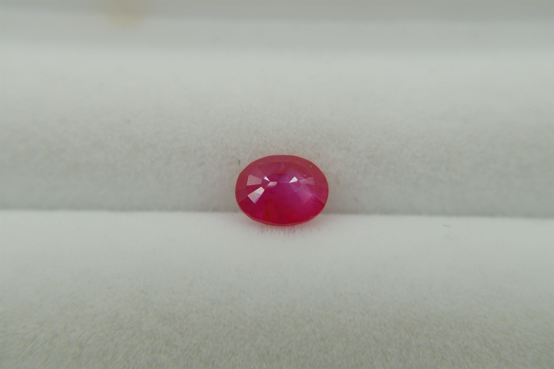 1.05 ct Ruby Purplish Red, Untreated, Oval, IGL Certified, Slightly Included -