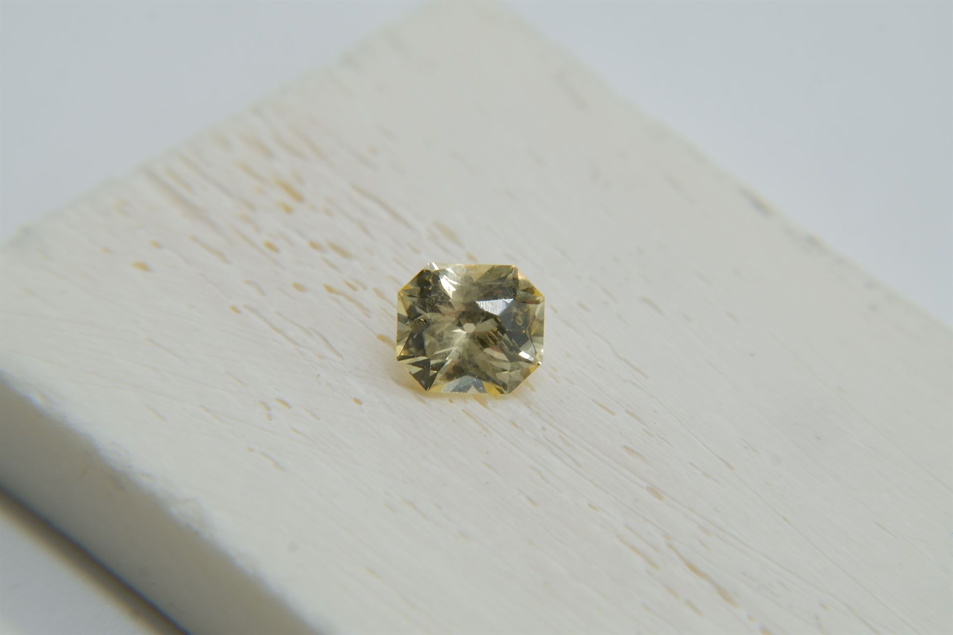 Vivid Pastel Yellow Sapphire - 1.10 ct - GIA Certified - Octagon Cut - Unheated -